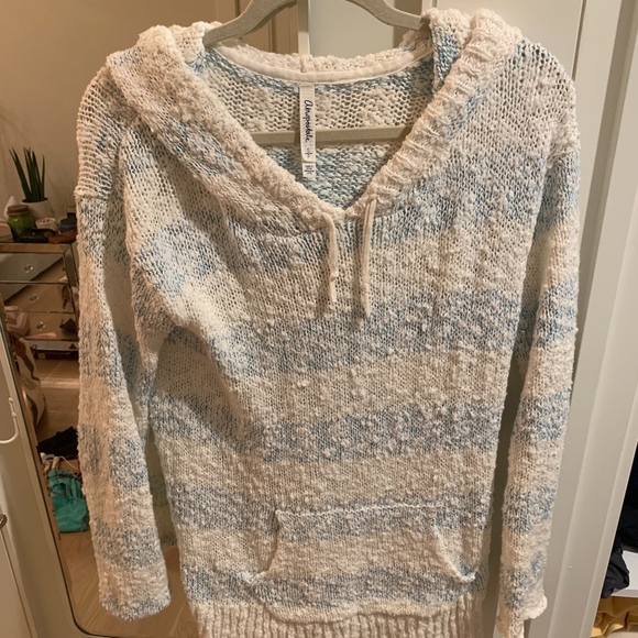 Aeropostale Sweater - Picture 1 of 2